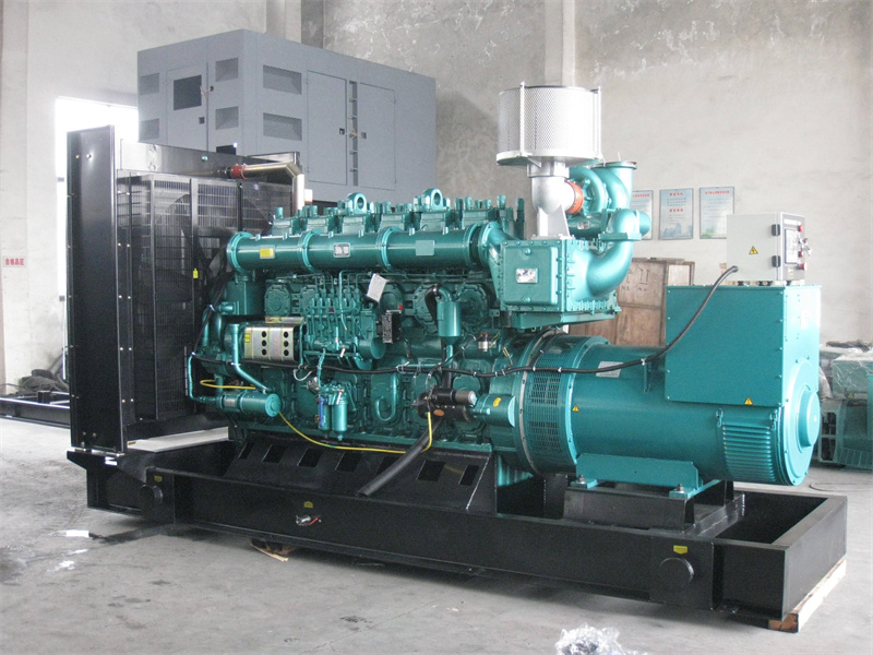 霍山200KW 柴油发电机的油耗是多少?